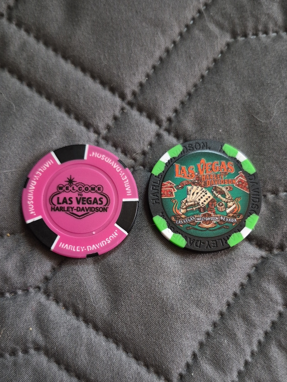 Harley-Davidson Poker Chips - Pink and Green Accent Set
